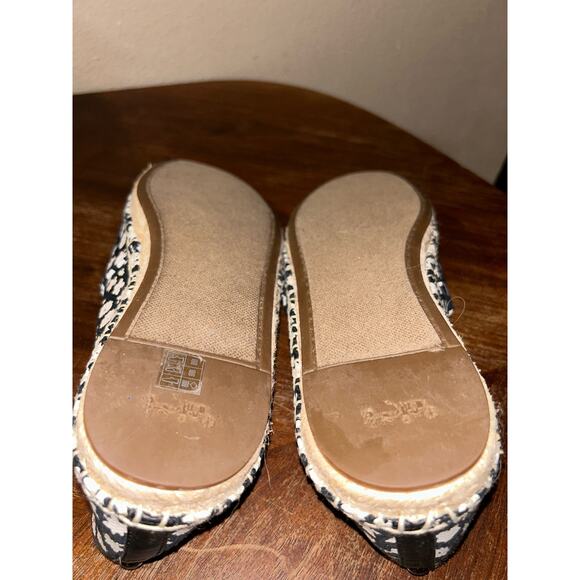 Coach Women’s Espadrilles Flats Size 9B Black White Floral Canvas Shoes EUC - Picture 10 of 12